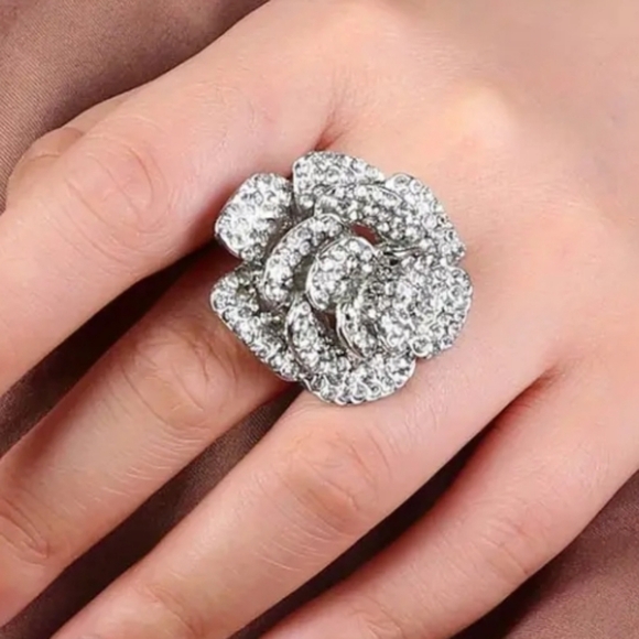Silver Rhinestone Camelia Ring - Picture 3 of 5